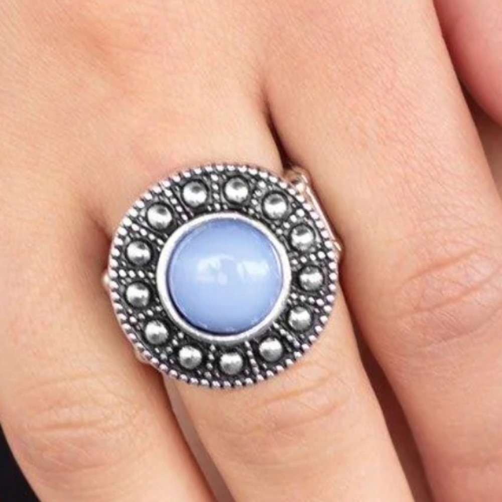 Blue stretchy ring Treasure Chest Shimmer - Blue Ring New with tags